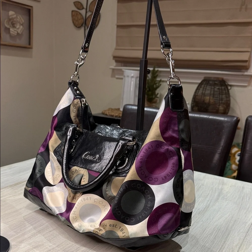 Coach Purple and Black Shoulder Bag-EUC